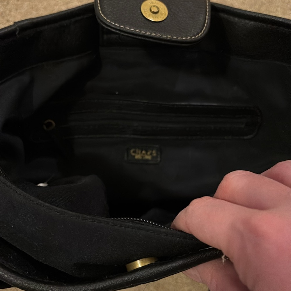 Chaps Black Leather Shoulder Bag - Picture 4 of 4